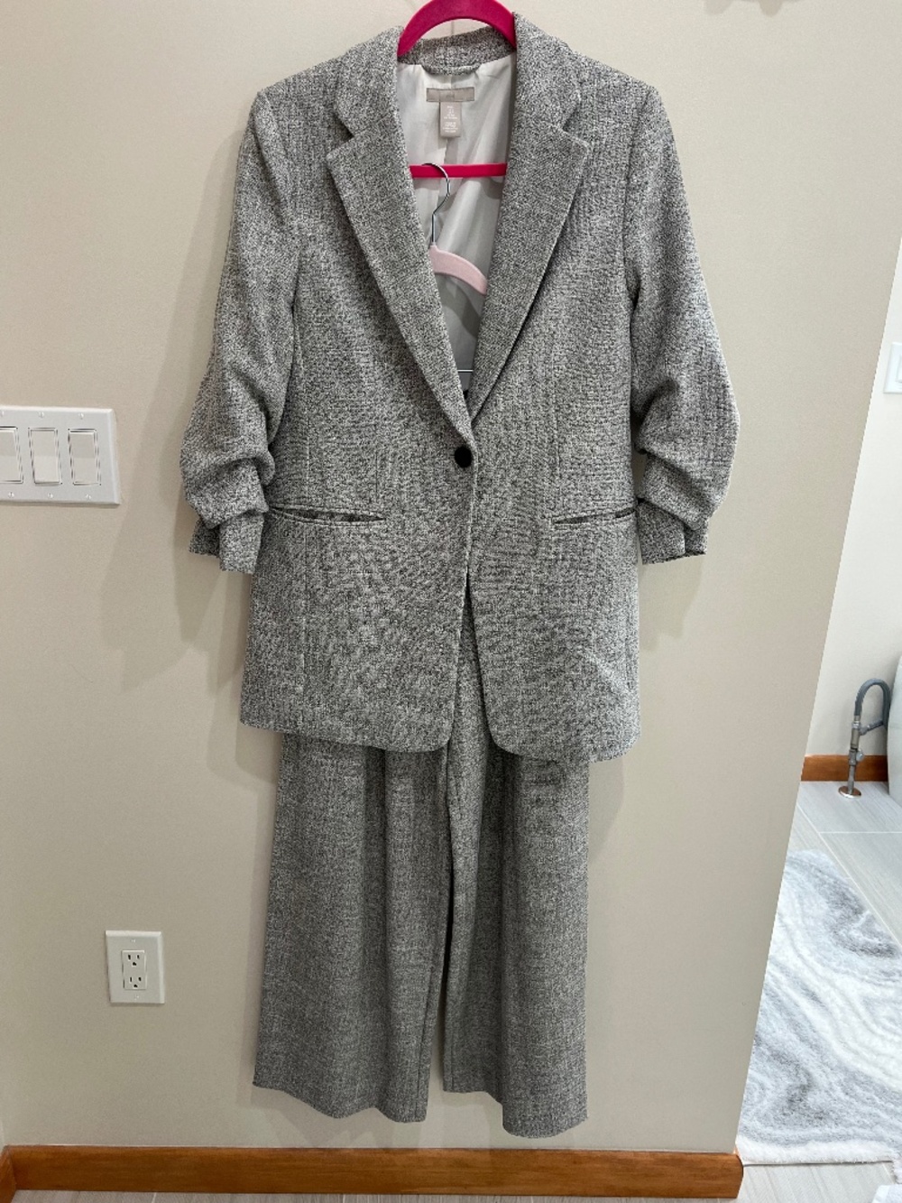 H&M Gathered Sleeve Jaacket with Matching Wide-Leg Pant - Gently Worn twice